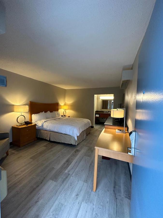 Lanett Inn Экстерьер фото